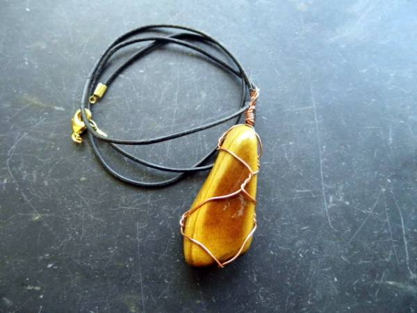 Kette, Lederband, Anhänger, Tigerauge, gewickelt, Unisex